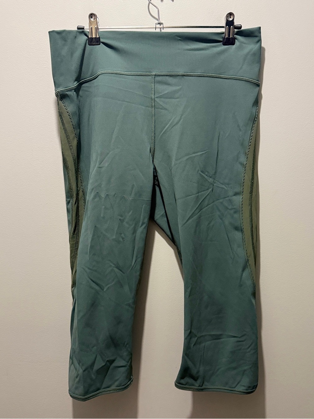 Lululemon Sun Setter Crop - Dark Forest - Picture 4 of 8